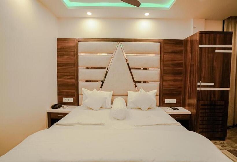 带海景的豪华间, Silver Sand Eco Resort !! Beachfront !! With Biggest Pool And Huge Open Area !! Ideal For Weddings !