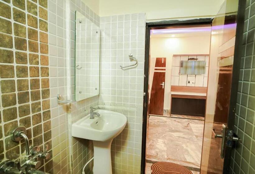 豪华套房, Silver Sand Eco Resort !! Beachfront !! With Biggest Pool And Huge Open Area !! Ideal For Weddings !