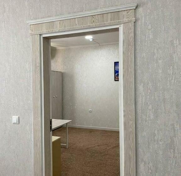 סוויטה, Tarmita Plaza