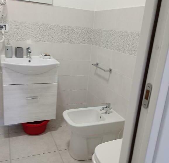 חדר סטנדרט לארבעה, Barrumbas