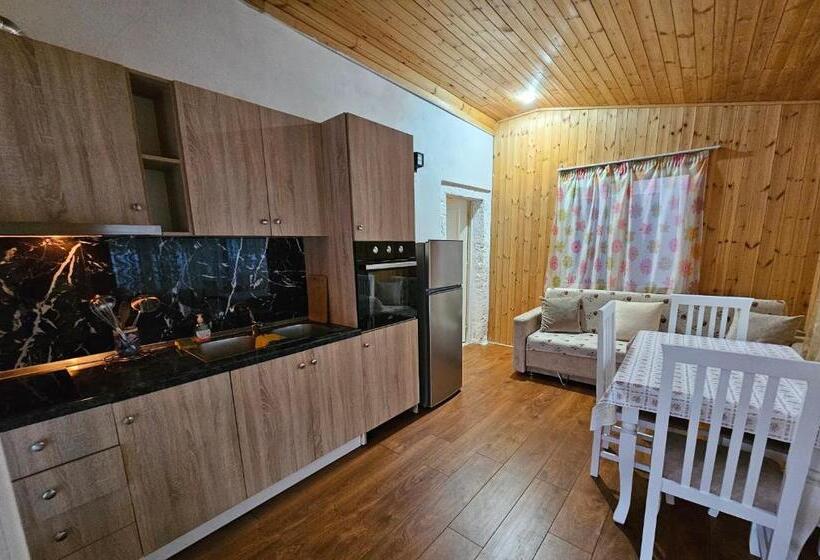 דירת חדר, Himara Beach Rooms