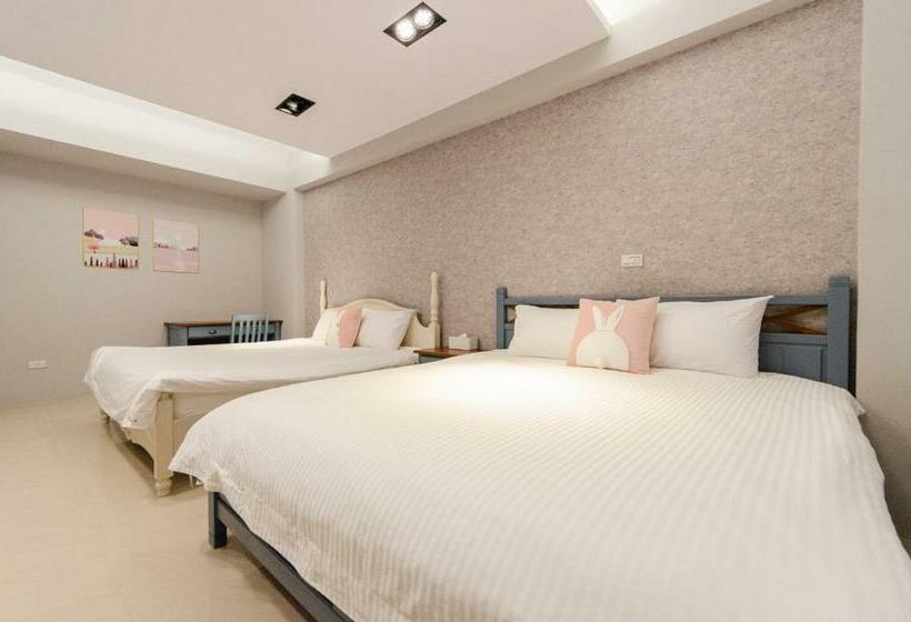 اتاق استاندارد چهار تخته, Sunshine B&b