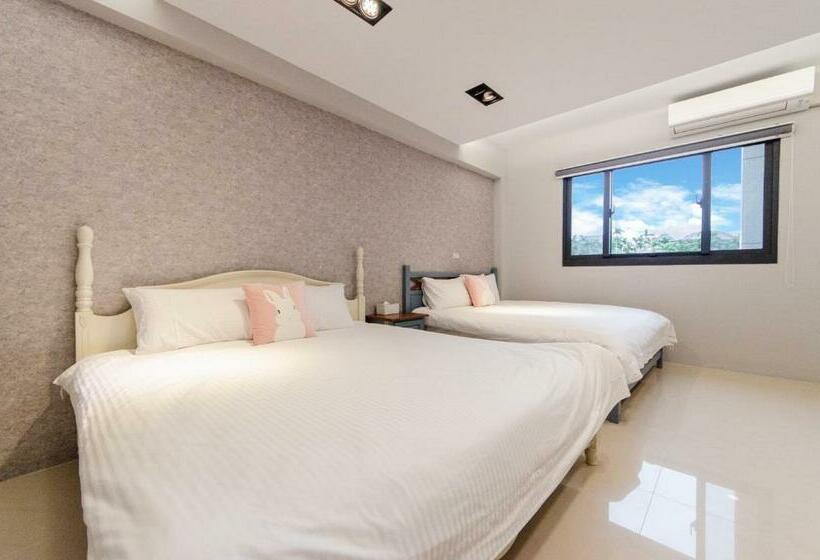 اتاق استاندارد چهار تخته, Sunshine B&b