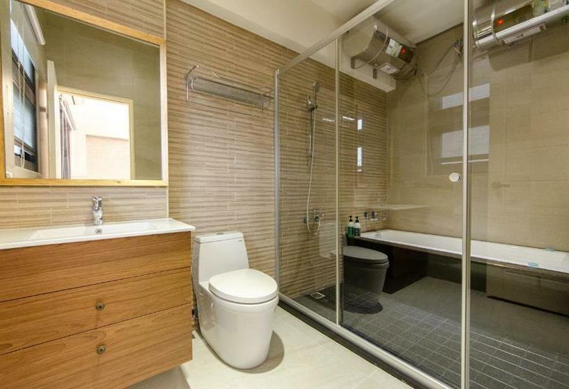 اتاق استاندارد چهار تخته, Sunshine B&b