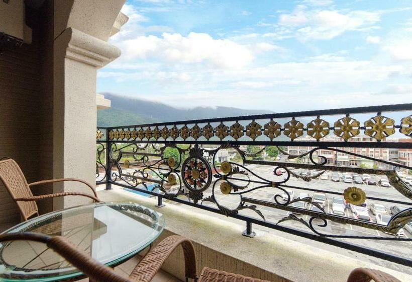 اتاق استاندارد چهارنفره با بالکن, Sunshine B&b