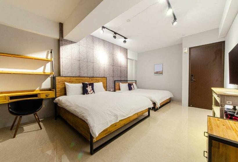 اتاق استاندارد چهارنفره با بالکن, Sunshine B&b