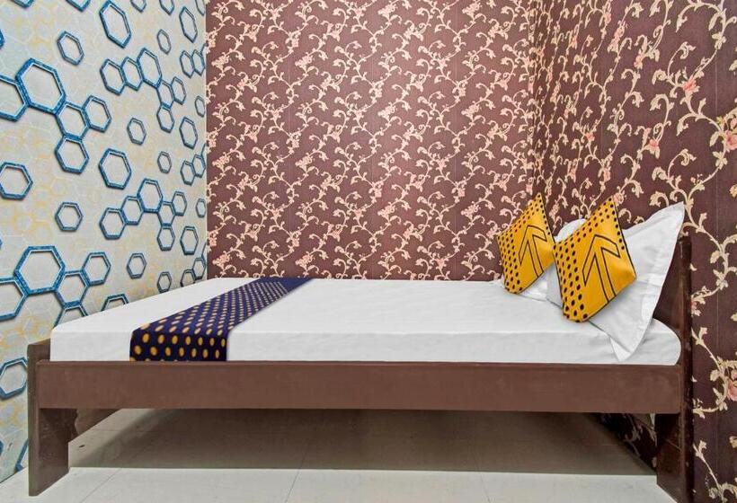 غرفة كلاسيكية ثلاثية, Spot On Hotel Dev