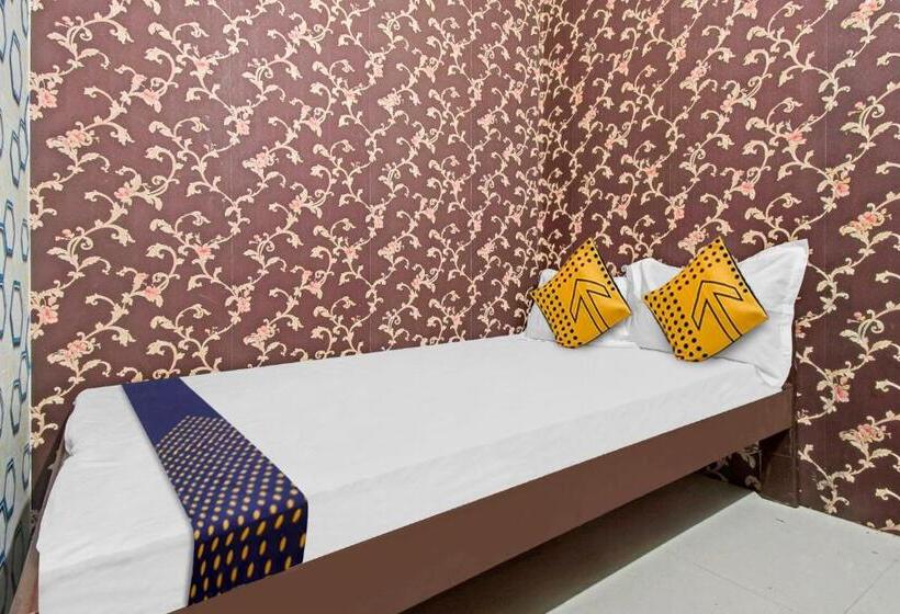 غرفة كلاسيكية ثلاثية, Spot On Hotel Dev