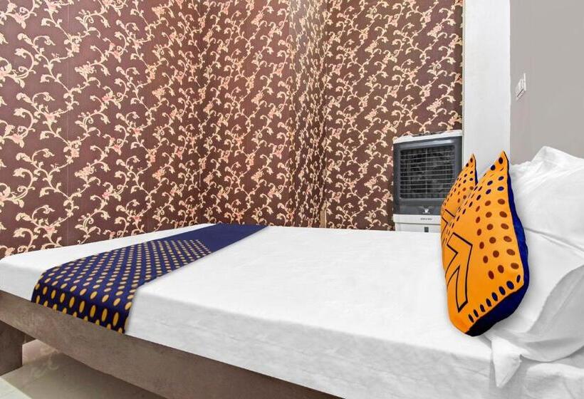 غرفة كلاسيكية ثلاثية, Spot On Hotel Dev