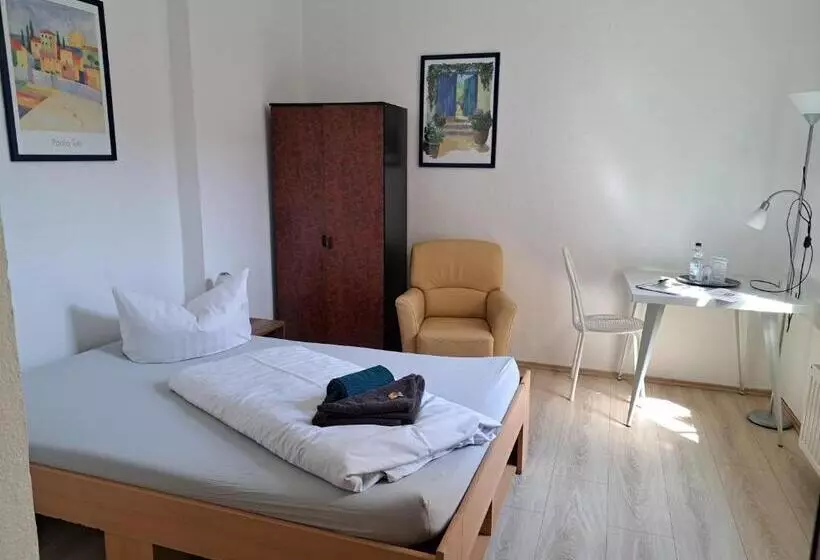Standard Yhden Hengen Huone, Apartment Hotel Schillerplatz