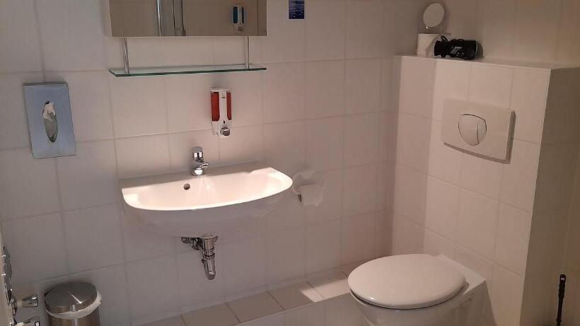 Quarto Estandar com Sacada, Apartment Hotel Schillerplatz