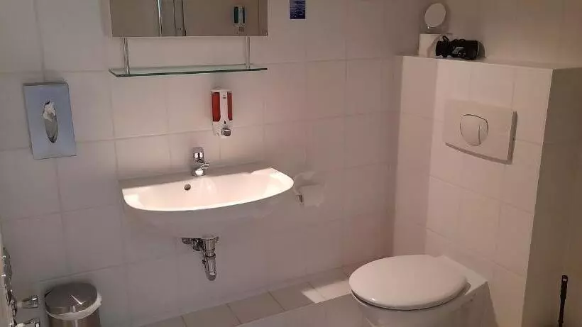 Standard-huone Parveke, Apartment Hotel Schillerplatz