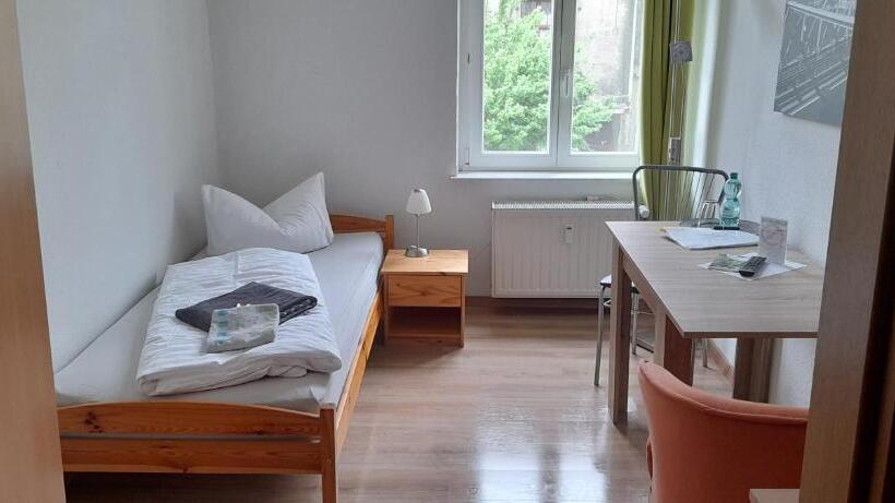 Одноместный Номер Basic, Apartment Hotel Schillerplatz