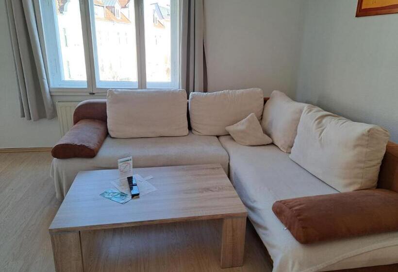 Трехместный Номер Классика, Apartment Hotel Schillerplatz