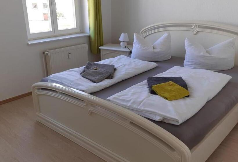 Трехместный Номер Классика, Apartment Hotel Schillerplatz