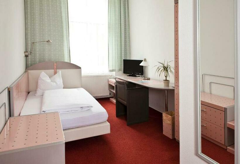 Номер Стандарт Индивидуальный, Adler