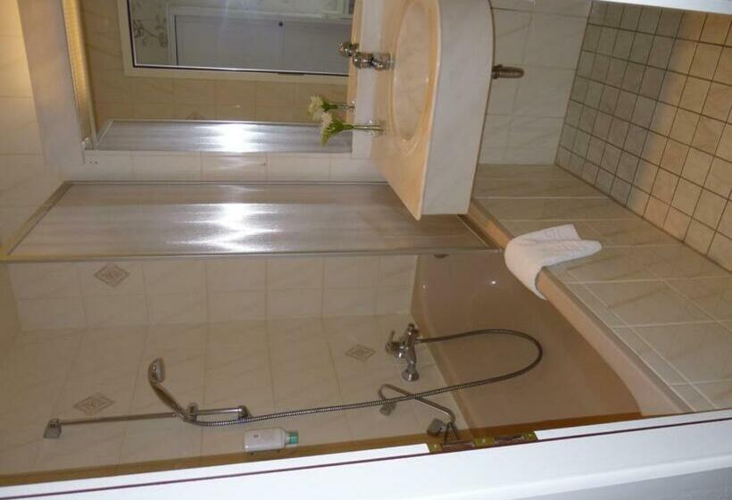 Номер Стандарт, Adler