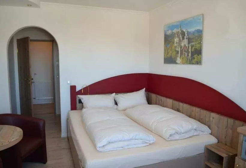 اتاق اکونومی, Alpchalet Schwanstein