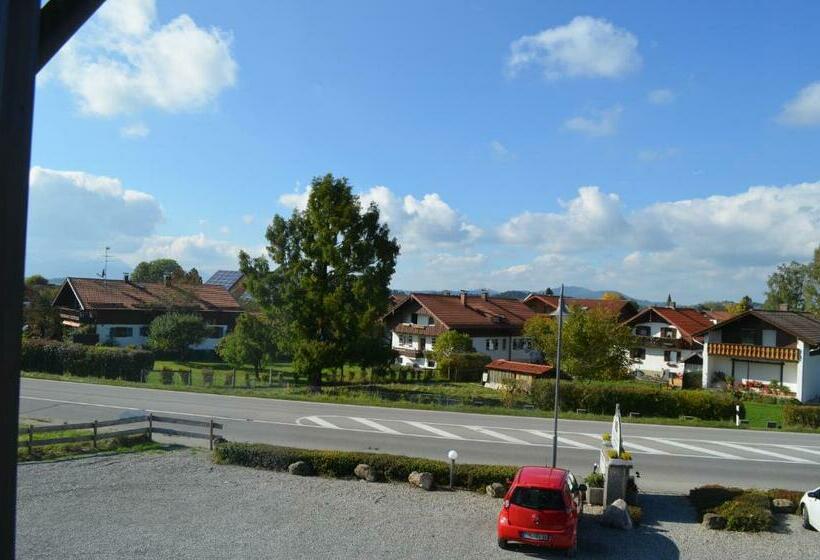 חדר אקונומי, Alpchalet Schwanstein