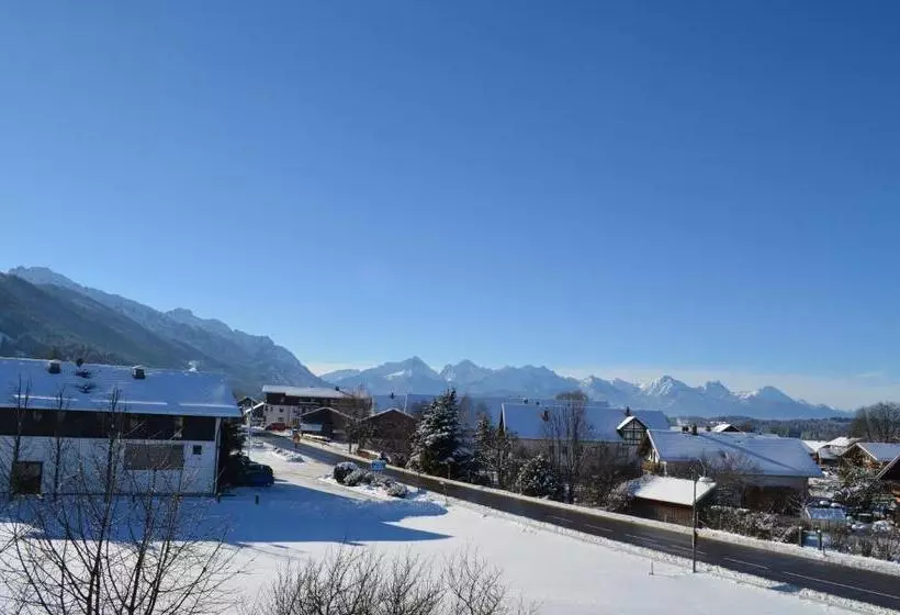 اتاق استاندارد سه تخته با بالکن, Alpchalet Schwanstein