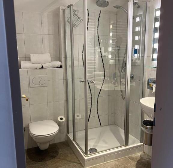 חדר סטנדרט לשלושה עם מרפסת, Alpchalet Schwanstein