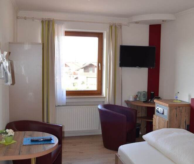 חדר אקונומי, Alpchalet Schwanstein