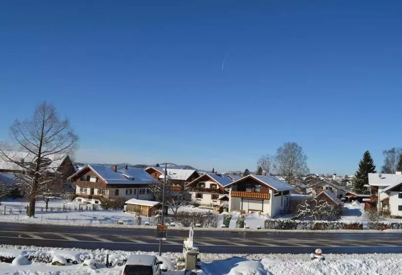 اتاق اکونومی, Alpchalet Schwanstein