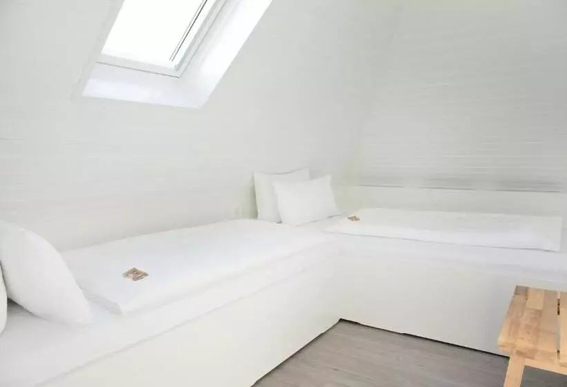 Economy Quadruple Room, Bethanien