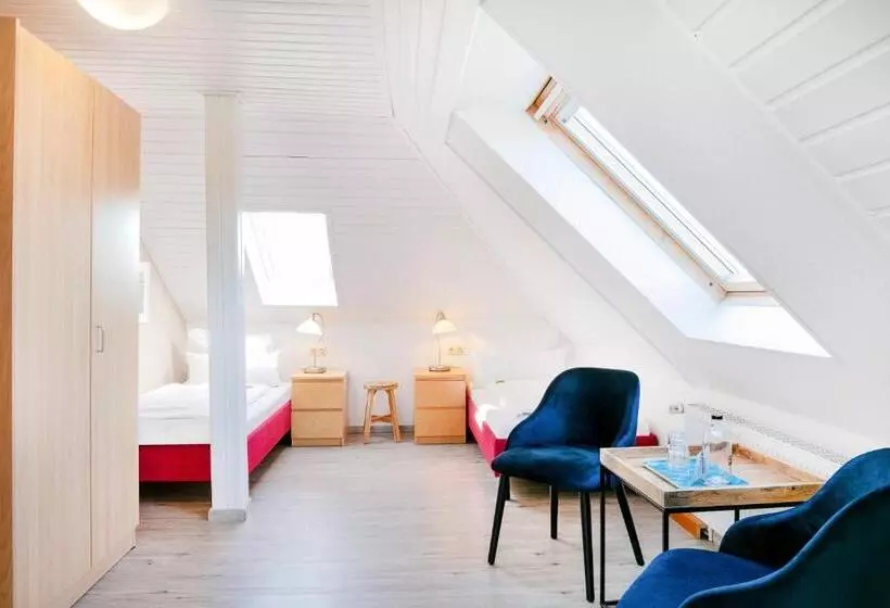 Standard Neljän Hengen Huone, Bethanien