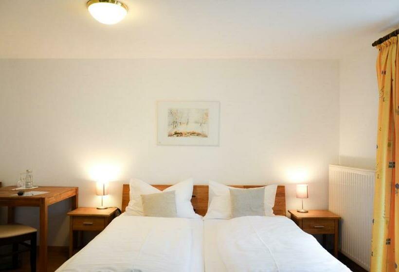 Номер Стандарт Трехместный, Blaue Traube