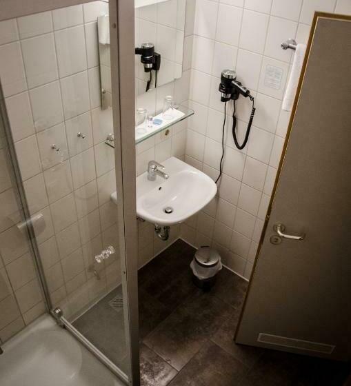 标准间, Blaue Traube