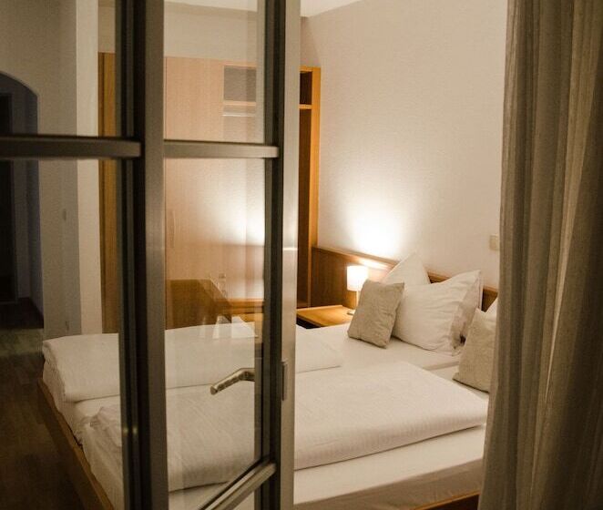 Номер Стандарт, Blaue Traube