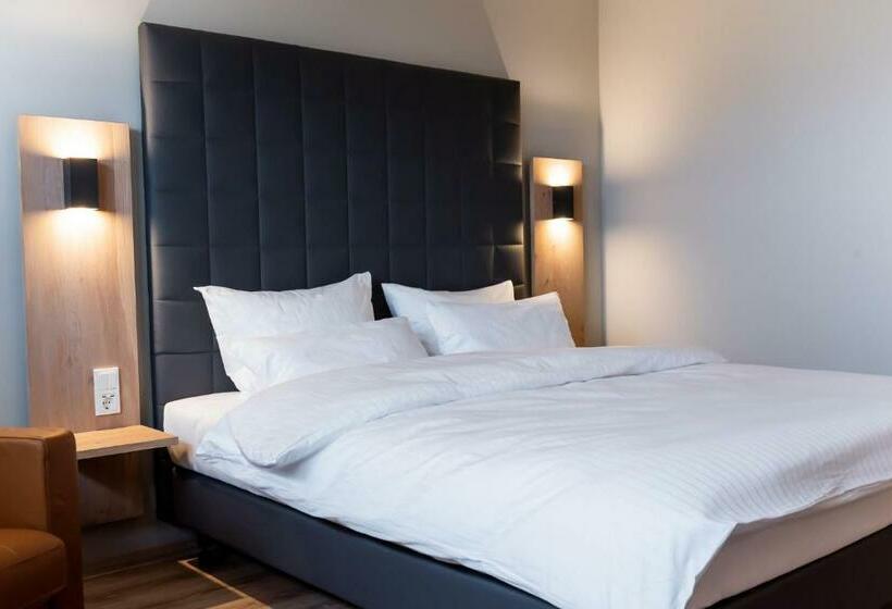 غرفة سوبيريور سرير كينج, Circle Inn