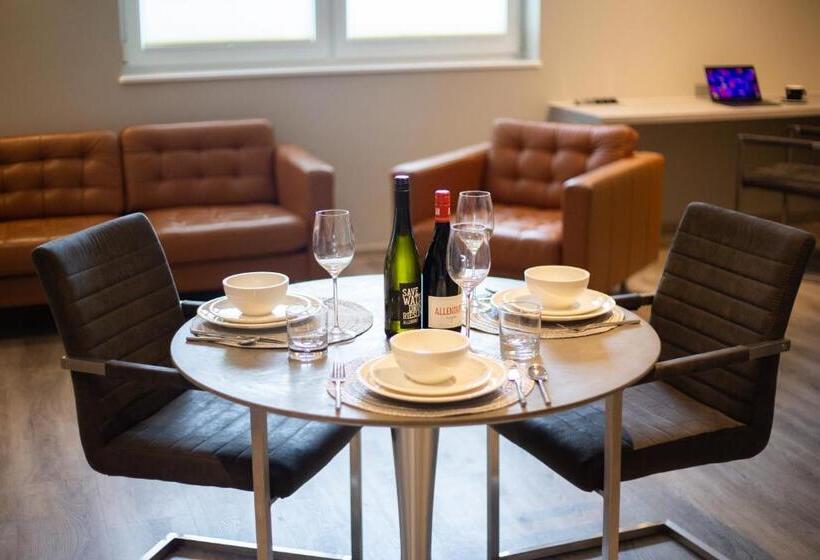 Апартаменты 2 Спальни, Circle Inn