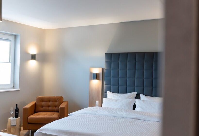 豪华房间, Circle Inn