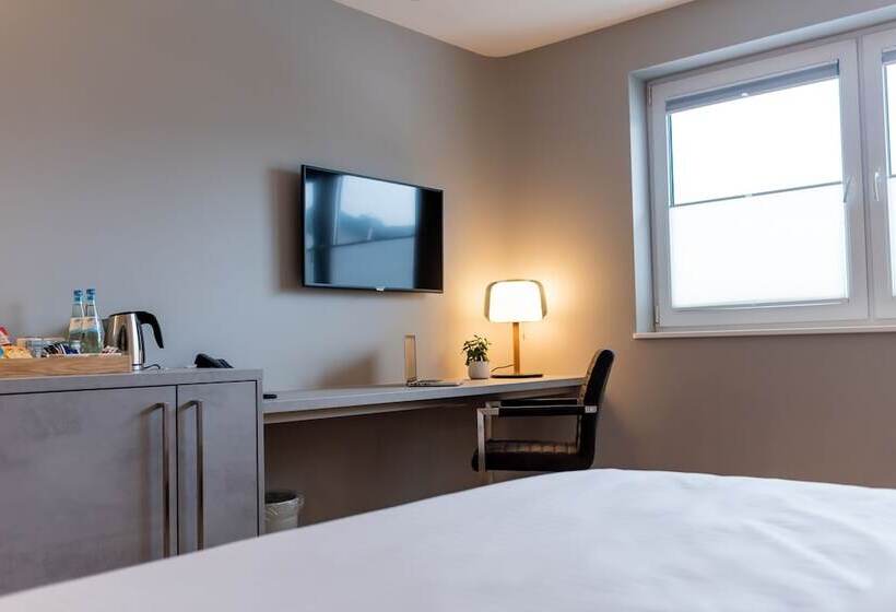 غرفة ديلوكس, Circle Inn