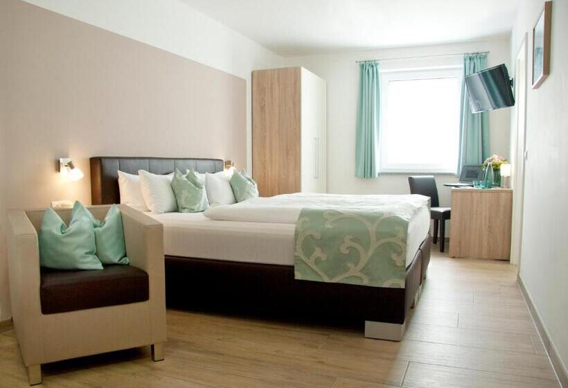 Номер Стандарт, Claro Garni