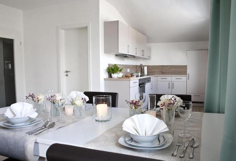 Апартаменты 1 Спальня, Claro Garni