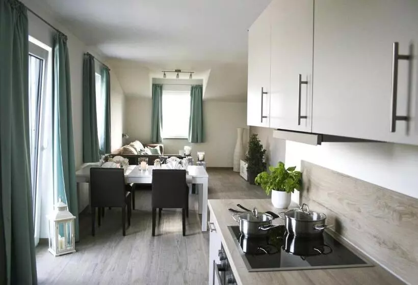 Apartamento 1 Quarto, Claro Garni
