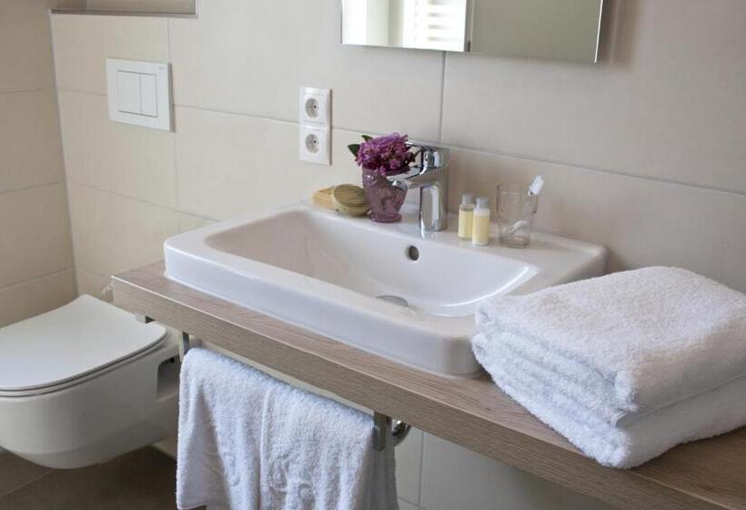 Апартаменты 1 Спальня, Claro Garni