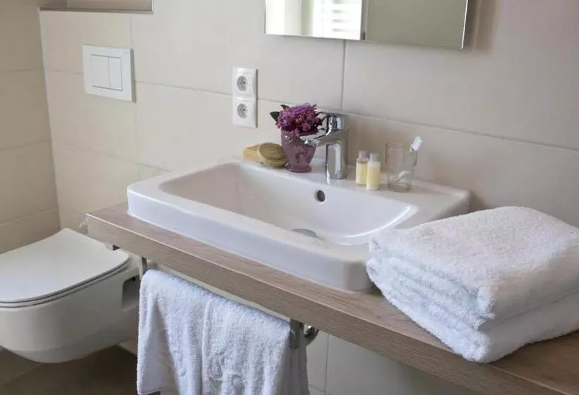 Apartamento 1 Quarto, Claro Garni