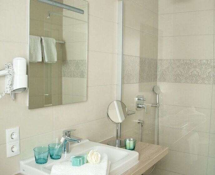 Номер Стандарт, Claro Garni