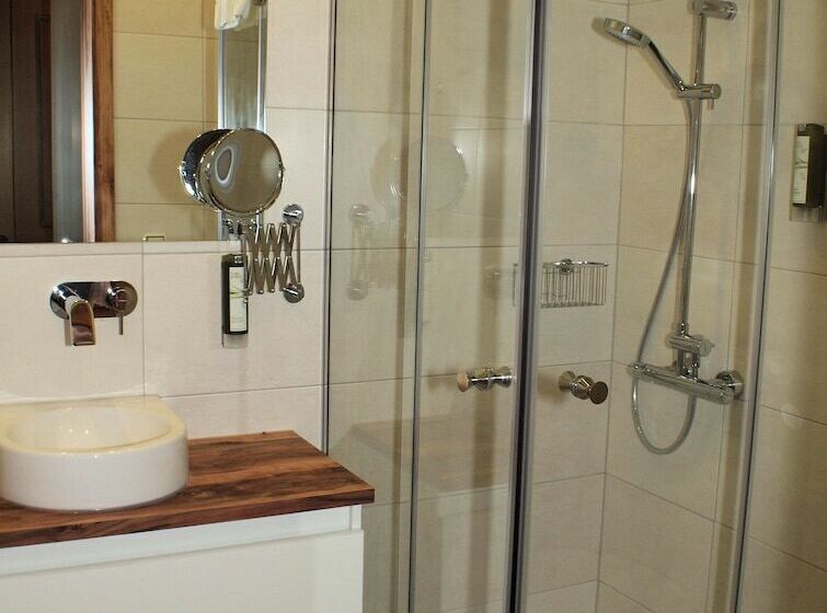 Номер Basic, Landhotel Grünwies Bonsai Wellness Garni