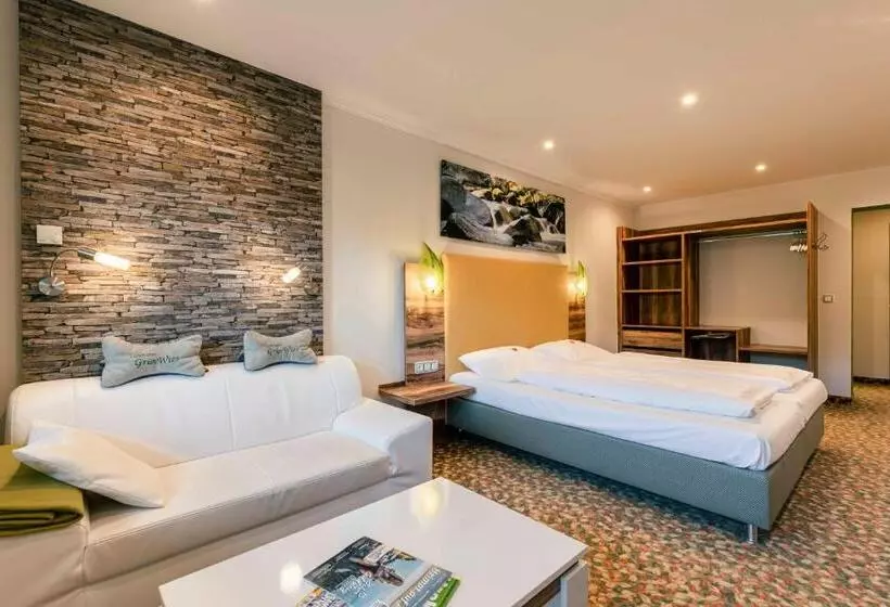 ガーデンビュースーペリアールーム, Landhotel Grünwies Bonsai Wellness Garni