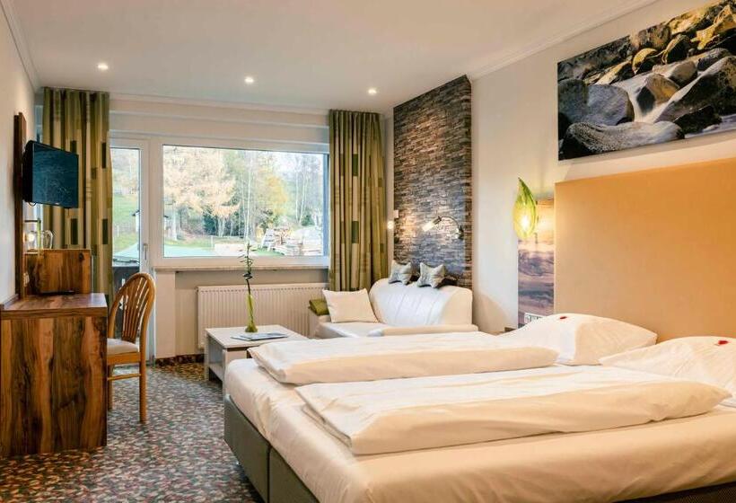 Номер Комфорт, Landhotel Grünwies  Bonsai Wellness Garni