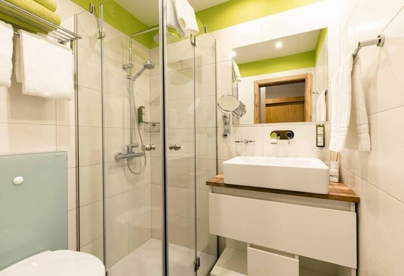 Номер Basic, Landhotel Grünwies Bonsai Wellness Garni