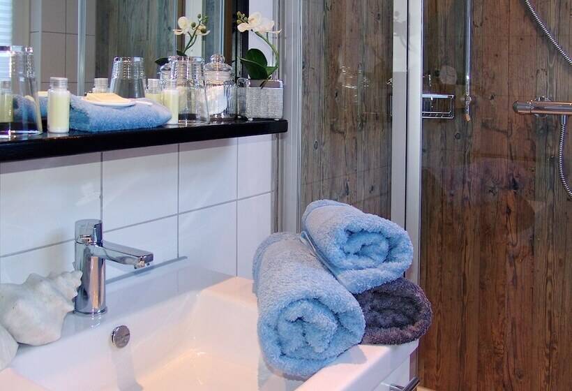 غرفة قياسية, Garni Landhaus Uttum