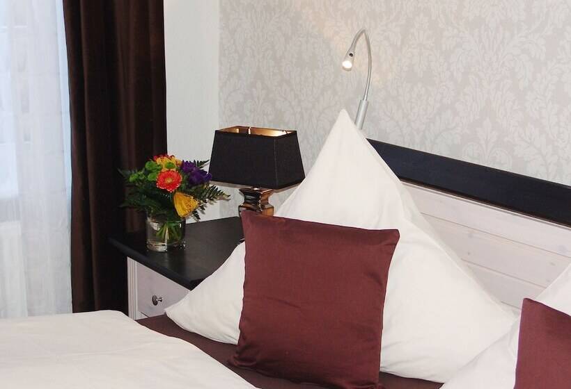 غرفة قياسية, Garni Landhaus Uttum