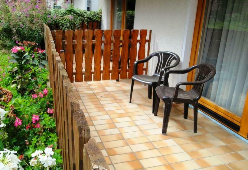 غرفة قياسية مزوَّدة بشُرفة, Heiderhof