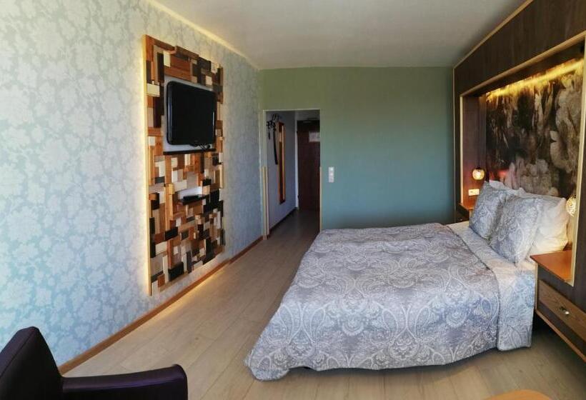 غرفة قياسية مزوَّدة بشُرفة, Heiderhof